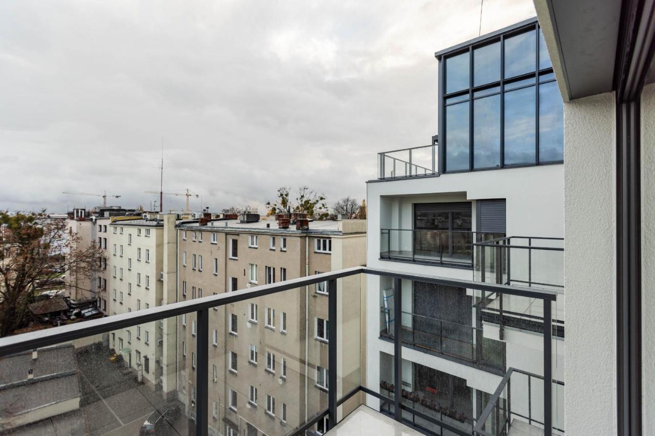 Klimatyzowany Apartament Very Berry Z Parkingiem W Poznaniu By Noclegi Renters Eksteriør bilde