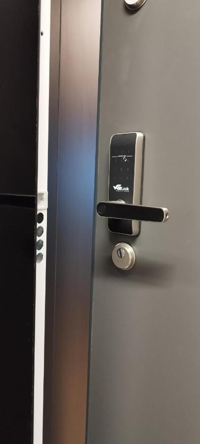 Klimatyzowany Apartament Very Berry Z Parkingiem W Poznaniu By Noclegi Renters Eksteriør bilde