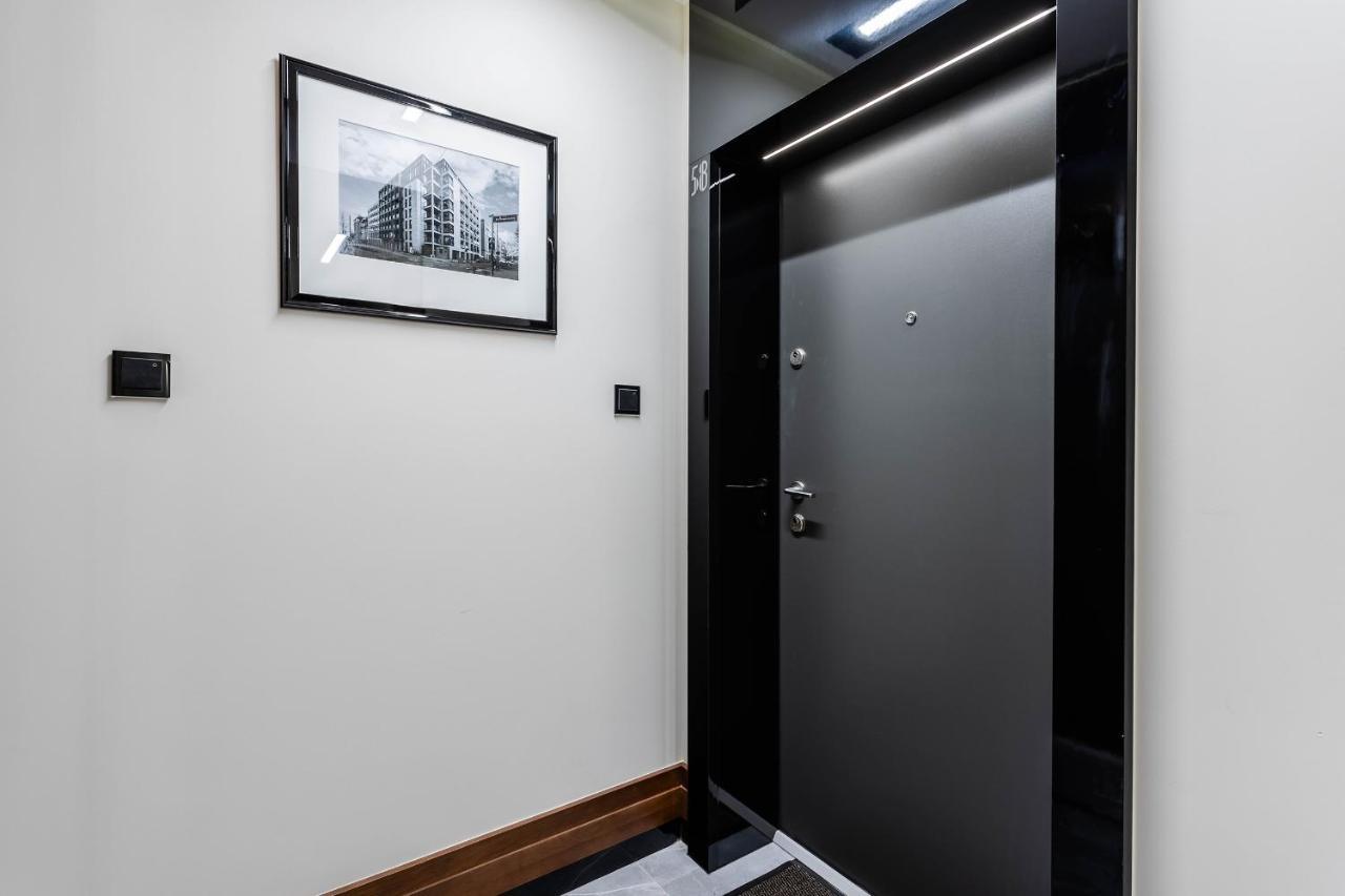 Klimatyzowany Apartament Very Berry Z Parkingiem W Poznaniu By Noclegi Renters Eksteriør bilde